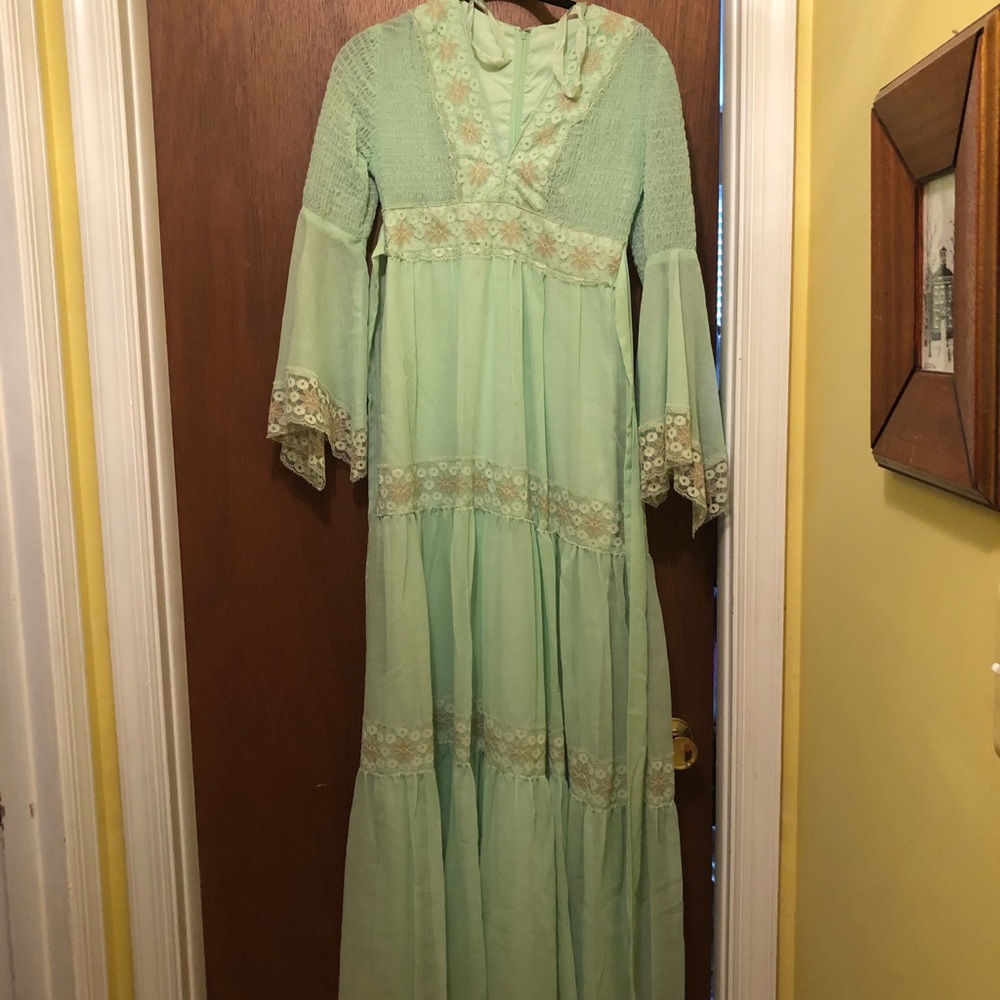 Vintage 70s bell sleeve dress hippie - Picture 2 of 8